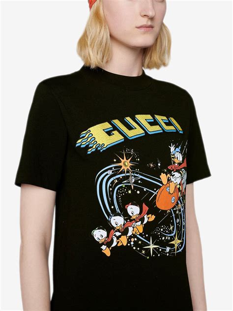 camiseta con motivo de El Pato Donald de Gucci x Disney